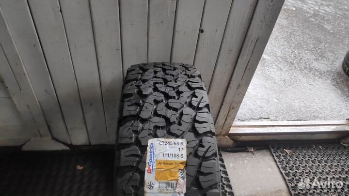 Bfgoodrich All-Terrain T/A KO2 245/65 R17 111S