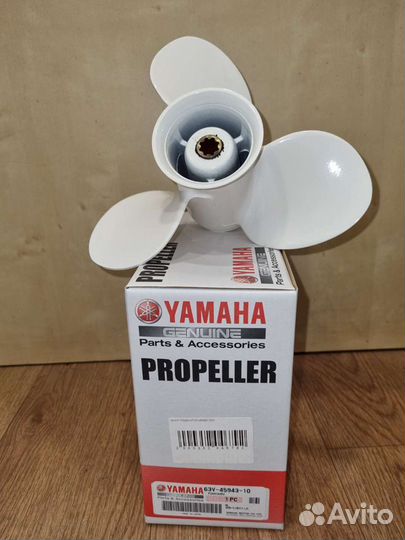 Гребной винт yamaha 63V4594310