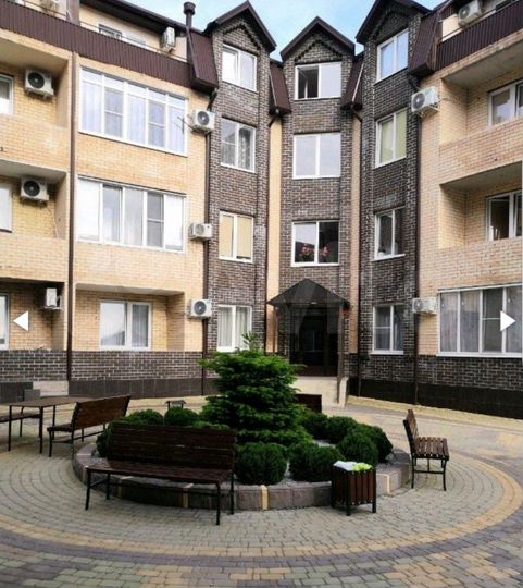 1-к. квартира, 40 м², 1/4 эт.