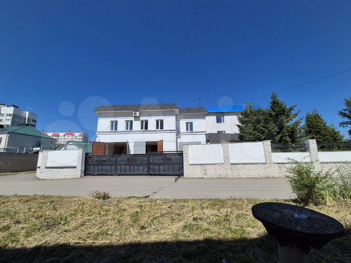 2 этажа офисов+подвал+гараж