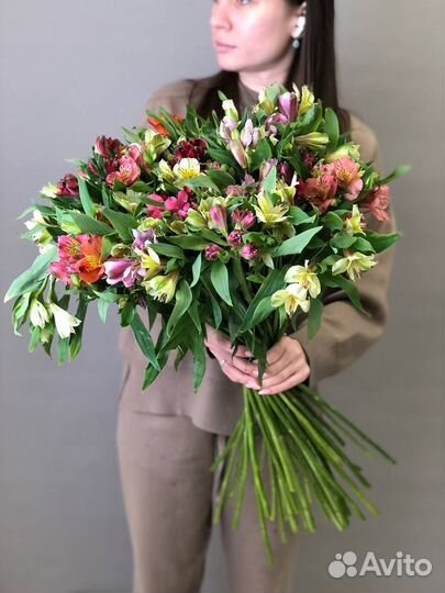 Букет из альстромерий