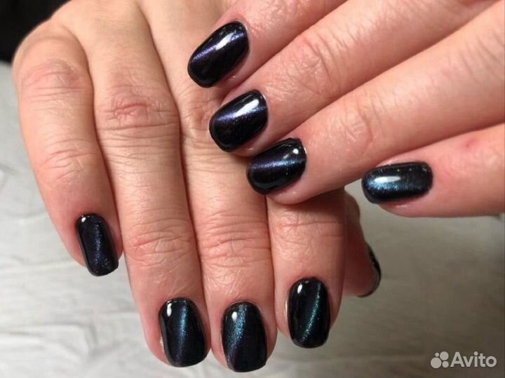 Модель на маникюр