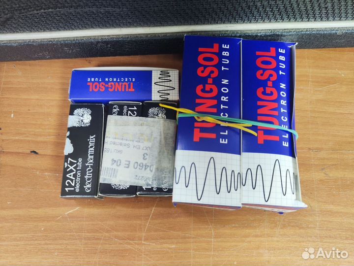 Ламповый гитарный комбоусилитель Marshall JCM 2000