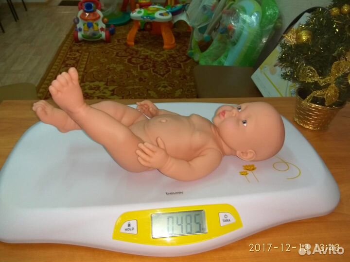 Детские весы для взвешивания младенца 