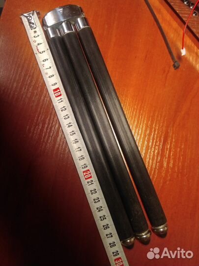 Компактный винтажный штатив