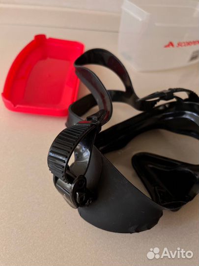 Маска для подводного плавания