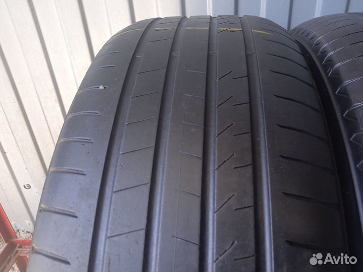 Bridgestone Alenza 001 235/65 R17