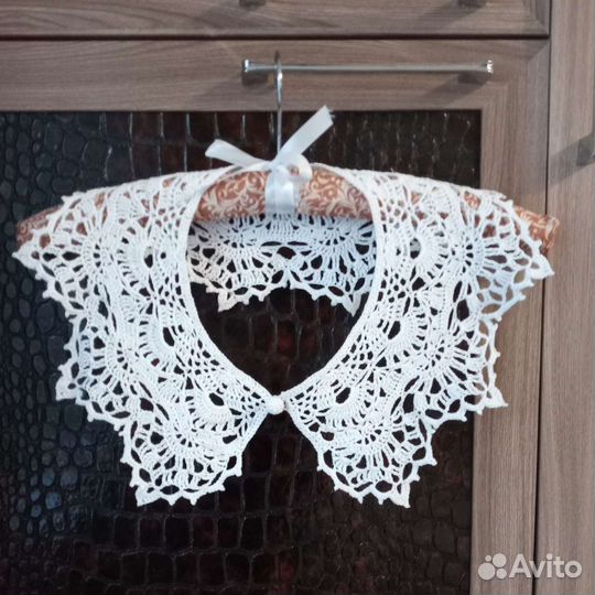 Воротник крючком