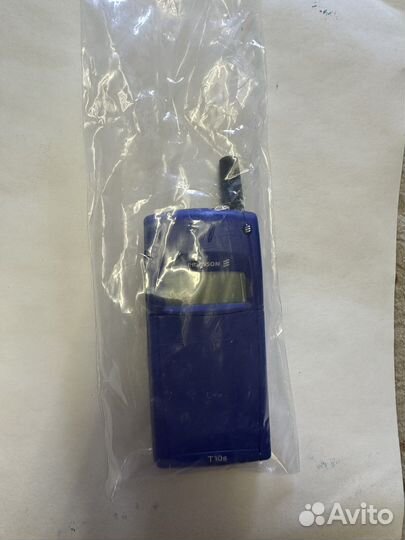 Ericsson T10s новый