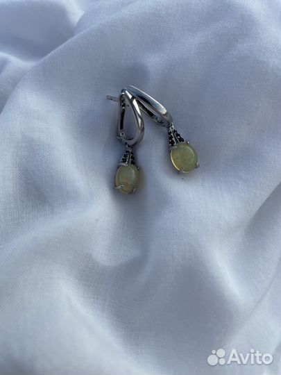 Серьги с эфиопским опалом