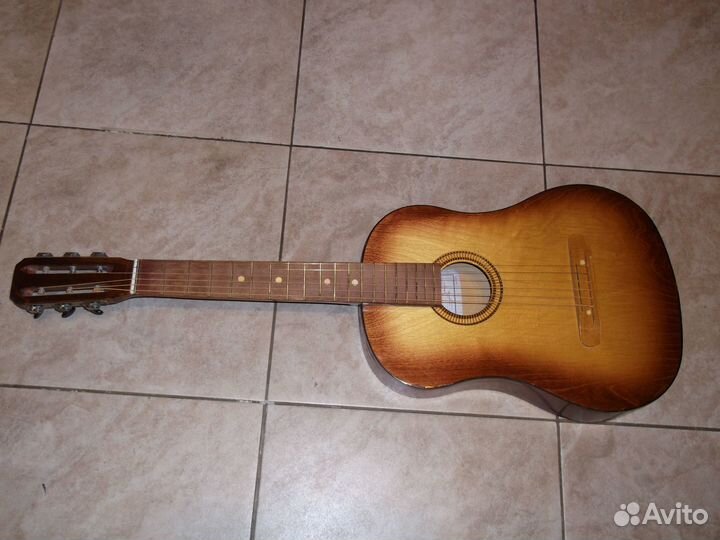 Гитара из Питера