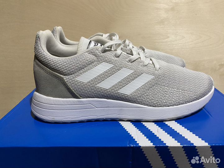 Кроссовки женские adidas 37,5 размер