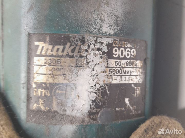 Часть ушм болгарки Makita 9069 на запчасти