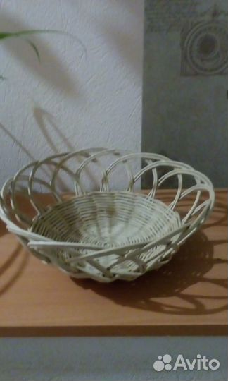 Плету изделия из бумажной лозы