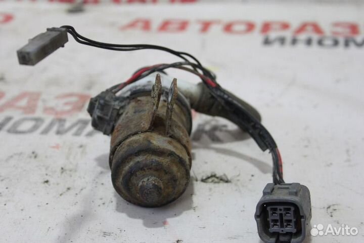 Насос омывателя фар для Mazda 6 2002-2007г