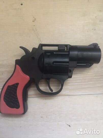 Детский пистолет