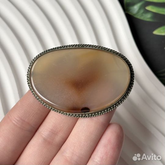 Ретро брошь