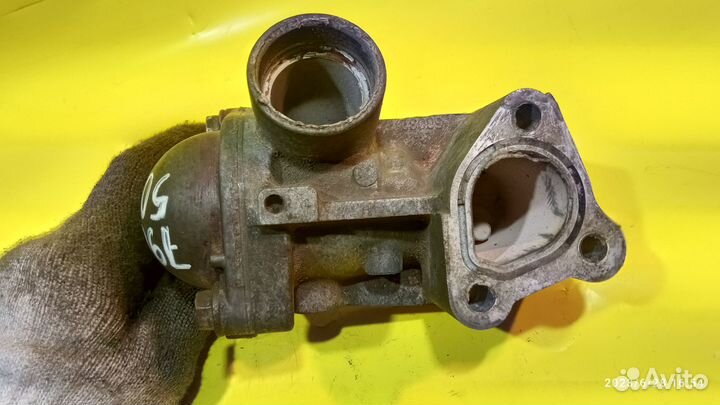 Корпус термостата для Mitsubishi Galant 8