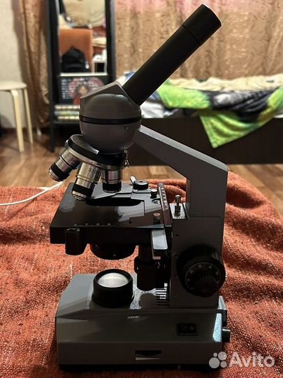 Микроскоп Levenhuk 320 Series