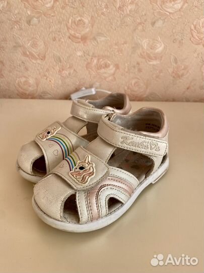 Сандалии для девочки