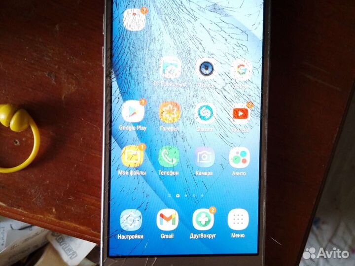 Телефон Samsung