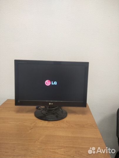 Монитор для компьютера 22 дюйма