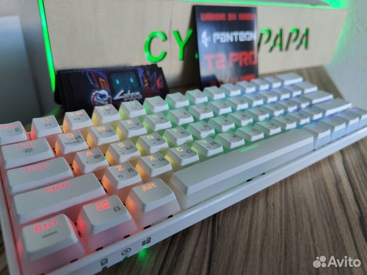 Механическая беспроводная клавиатура белая RGB