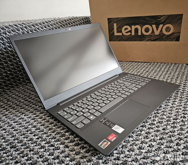 Ноутбук Lenovo 15.6