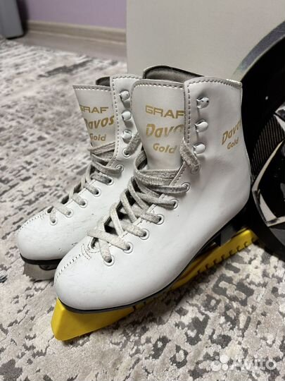 Фигурные коньки Graf 33