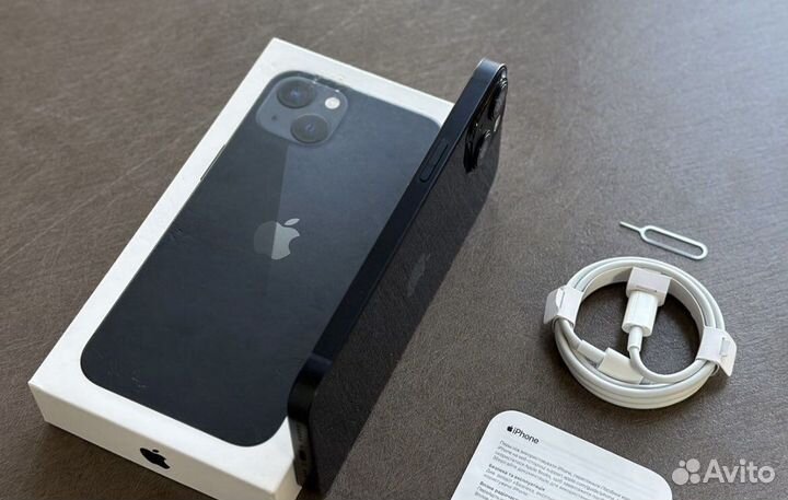 iPhone 13, 256 ГБ