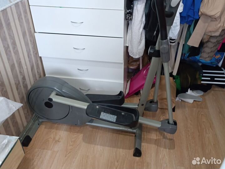 Эллиптический тренажер torneo