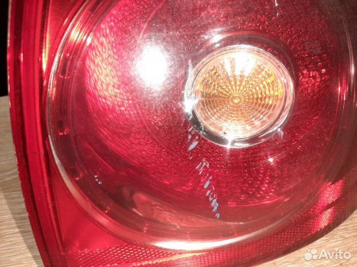 Фонарь задний правый Volkswagen Golf 5 caxa 1.4