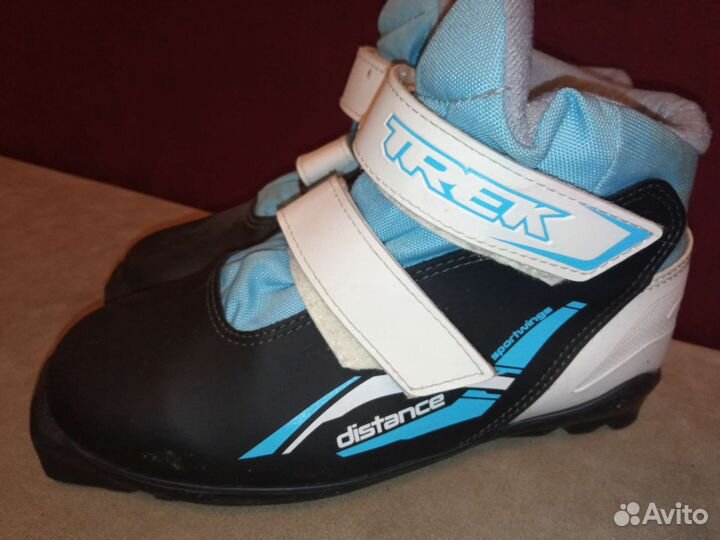 Лыжные ботинки