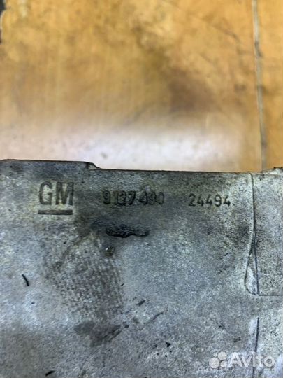 Кронштейн двигателя Opel Corsa C Z12XE 2001