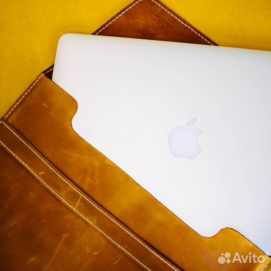 Кейс из натуральной кожи для MacBook