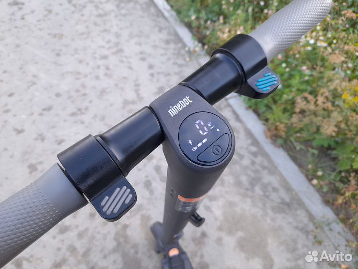Электросамокат Ninebot kickscooter es2