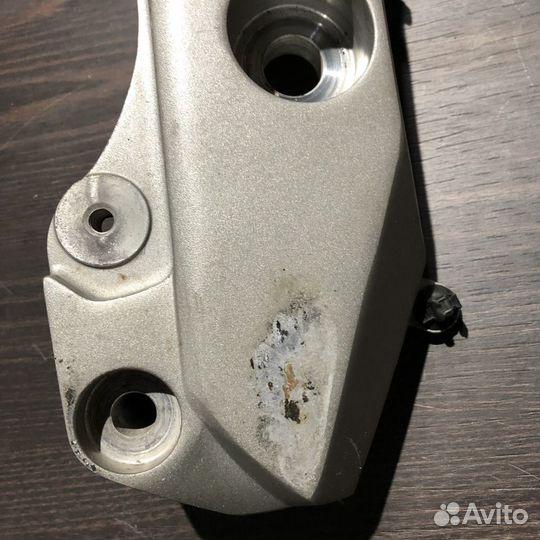 Правая накладка на раму Honda CB600F Hornet 07-12