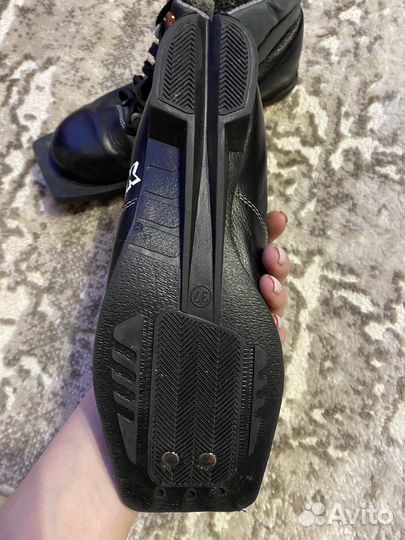 Ботинки лыжные