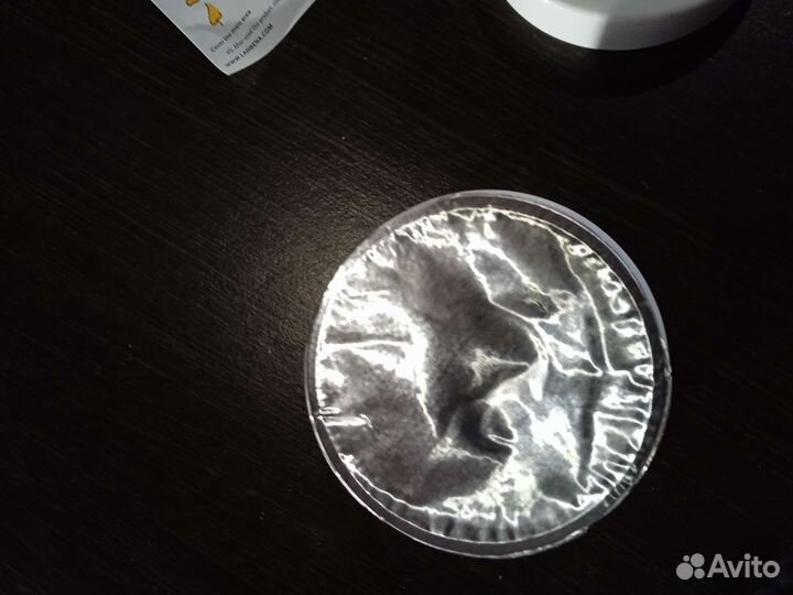 Lanbena от чёрный точек