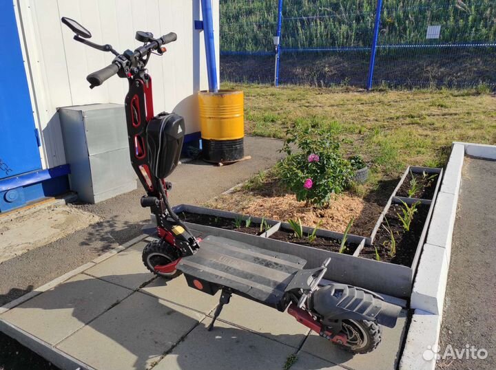 Электро самокат Ultron T128