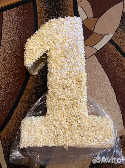 Объемная цифра из цветов 1 метр