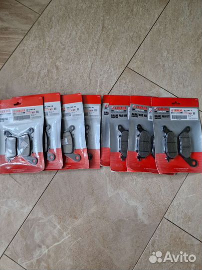 Тормозные передние или задние колодки Yamaha N-mx