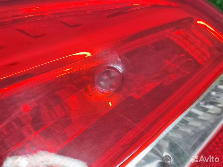 Фонарь задний внутренний левый Opel Meriva B 2013