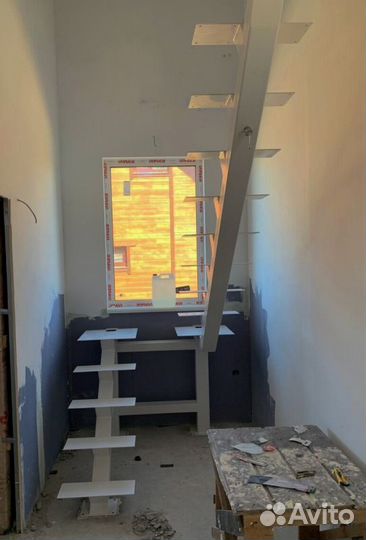 Метлличесакую лестницу Изготовим