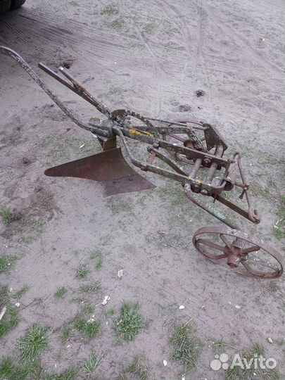 Конный плуг