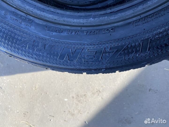 Kumho I'Zen RV Asymmetric 225/60 R17 99