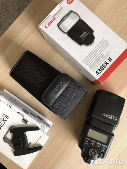 Вспышка Canon Speedlite 430 EX II