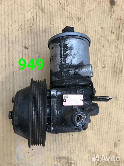 Насос гидроусилителя руля Мерседес W124(949)