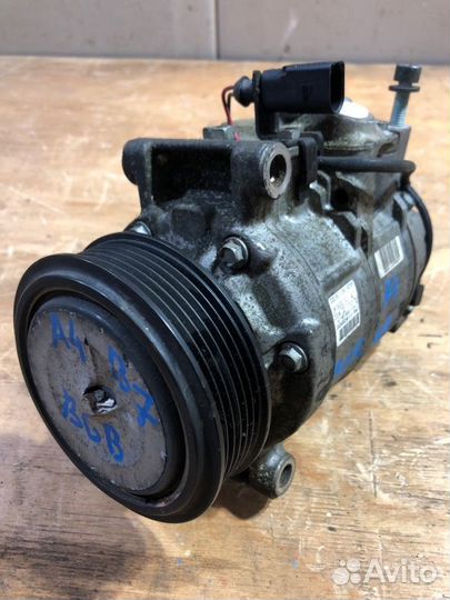 Компрессор кондиционера Audi A4 8EC BGB 2004-2008