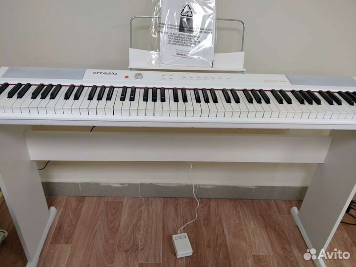 Цифровое пианино 88 клавиш. Новое. Гарантия